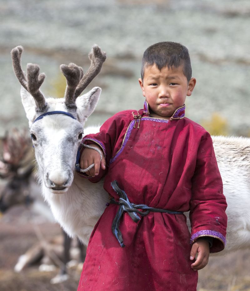 garcon nomade futur dresseur mongolie steppes voyage groupe decouverte