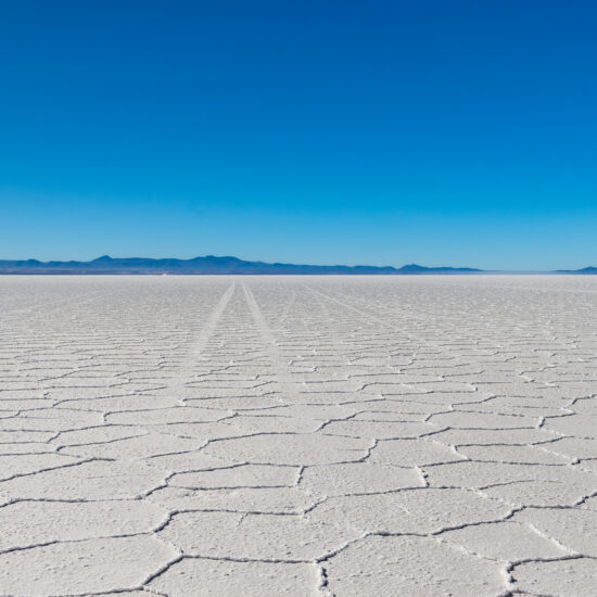 Landscape of the Uyuni Salt Flat, in Bolívia.