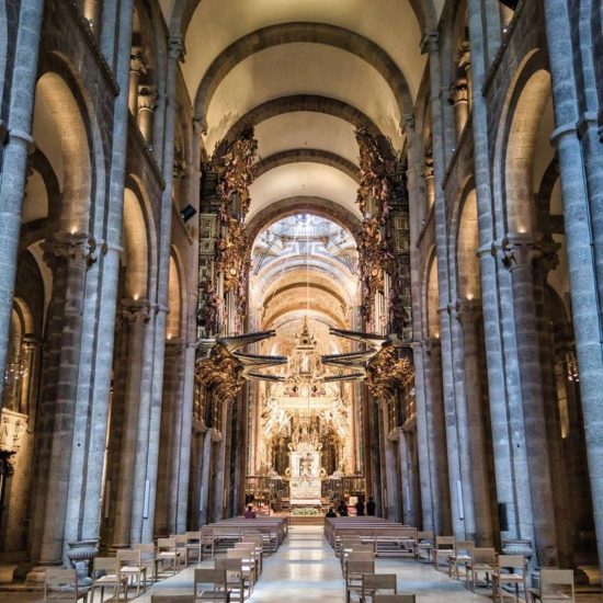 interieur cathedrale saint jacques galice galicia libre escapade voyages la libre preference travel team 1 1