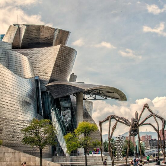 guggenheim musee architecture structure araignee bilbao voyage groupe amis des musees