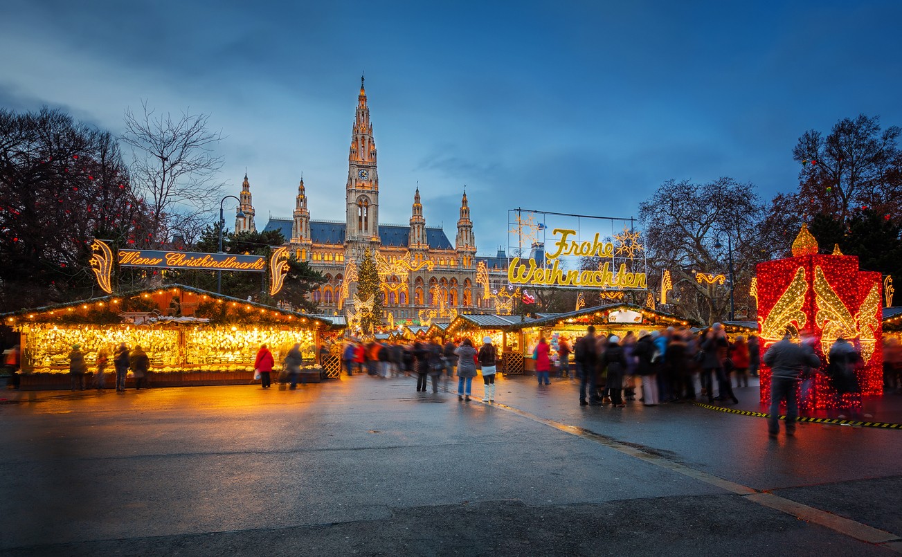 marche de noel rathaus preference travel team voyages groupes picasso bacon