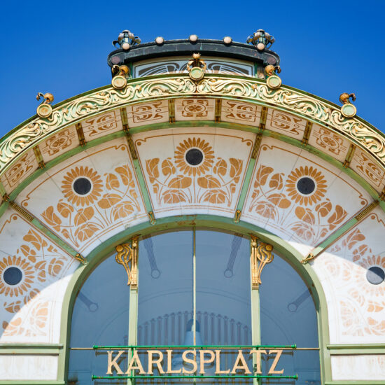 Karlsplatz Station