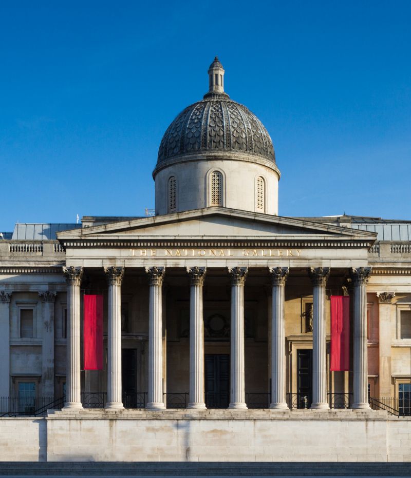 National Gallery under a blue sky